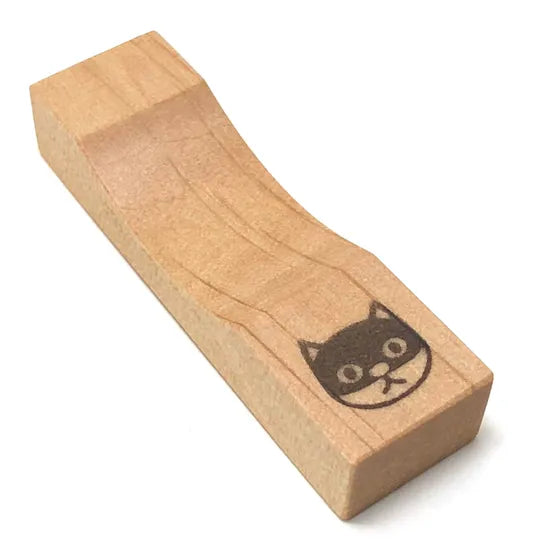 はんのきのお箸置き しろくろネコ